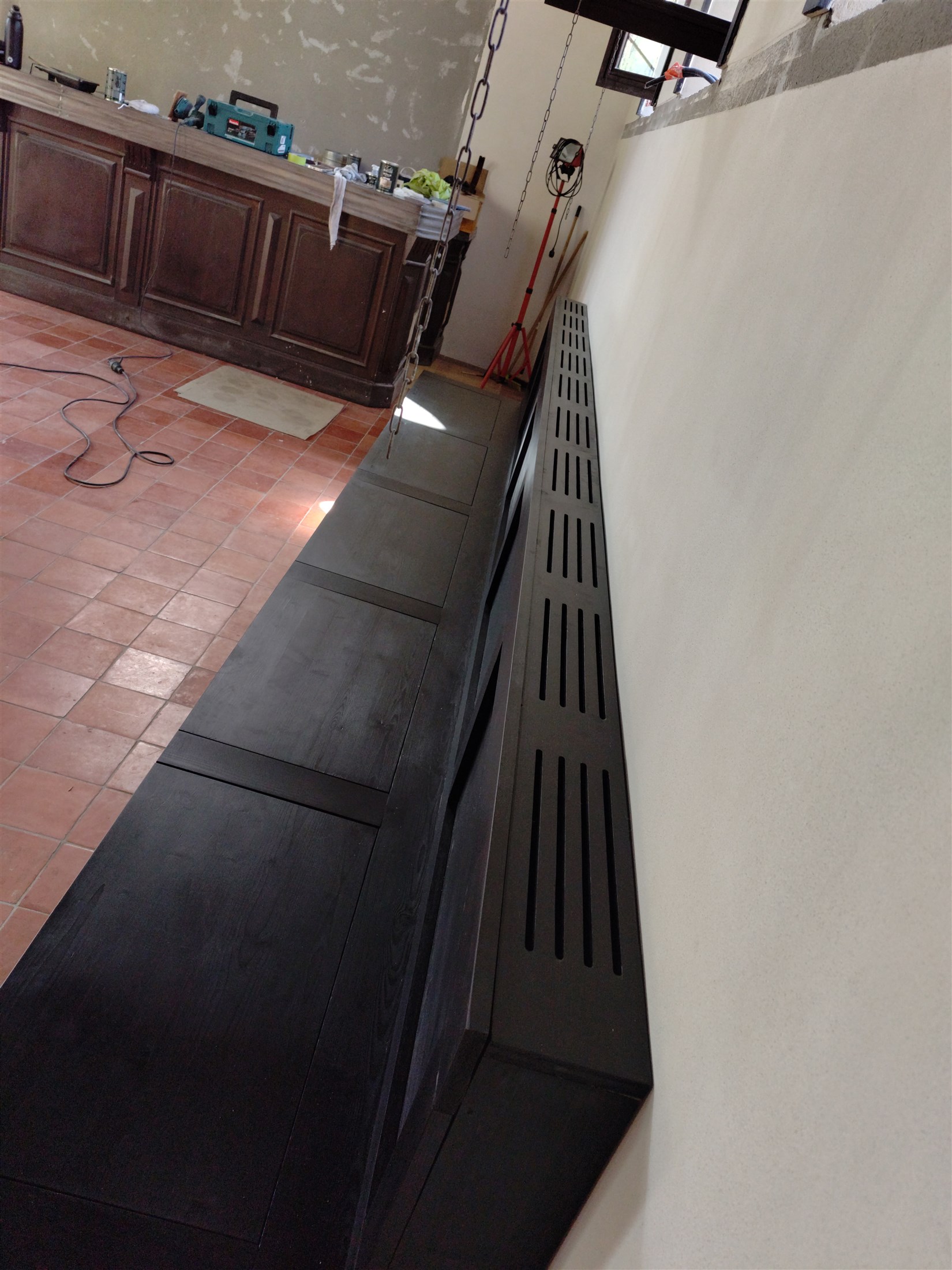 Banquette sur mesure — détail des finitions